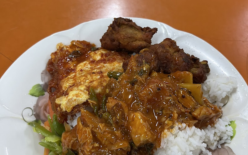 Akka Samaiyal Indian food stall