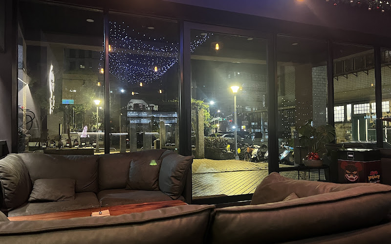 呼卡商行 Hookah Daddy Shisha Lounge 大直旗艦店