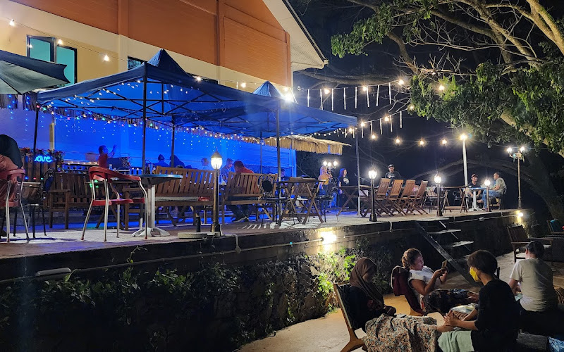 Bijan Cafe