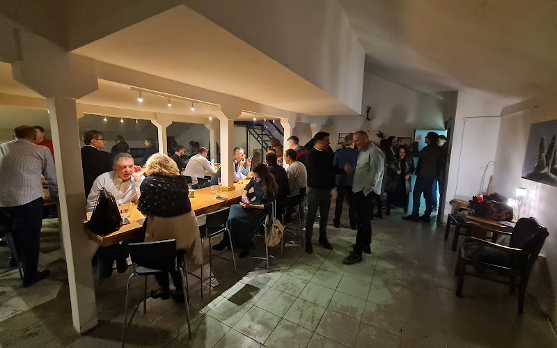 Kompot - Centar za delikatesna istraživanja