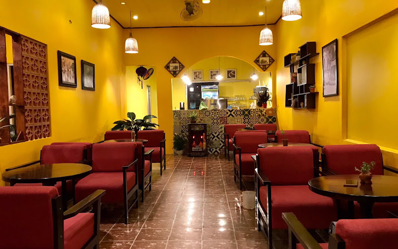 Tiệm cà phê Hoài