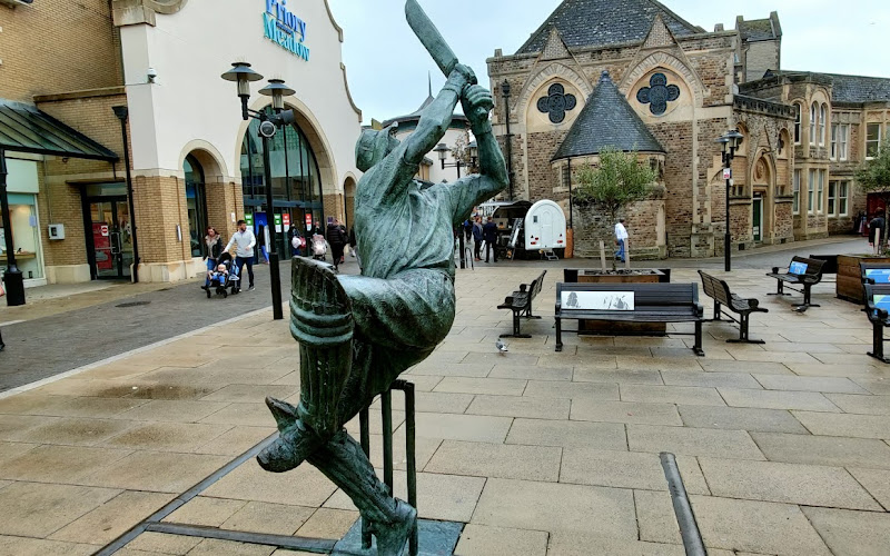 "The Spirit of Cricket" Statue