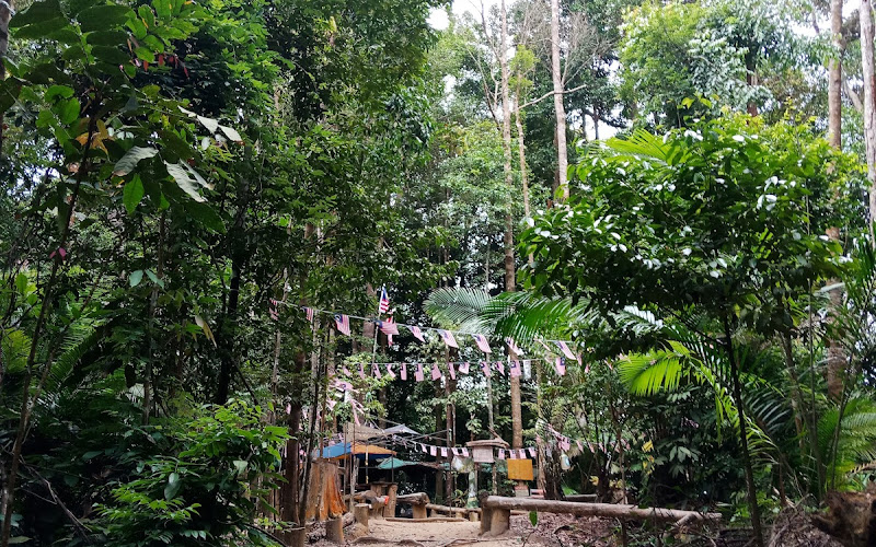 Peak 300 Lumut