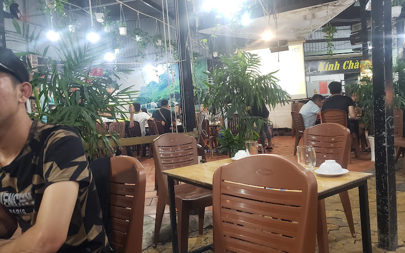 Ẩm Thực Thanh Sơn Lẩu Gà Cơm trưa ngon