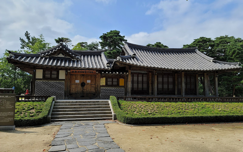 許筠.許楚姬 紀念公園