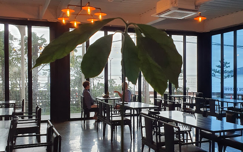 째즈하우스 미디어아트 카페 & 이탈리안레스토랑