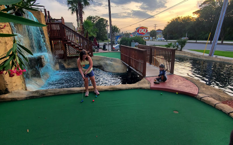 Cancun Lagoon Adventure Golf