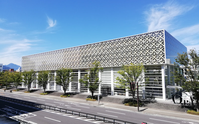 大分県立美術館 OPAM