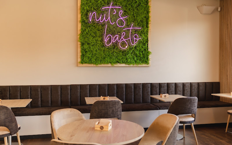 Nut's Basto