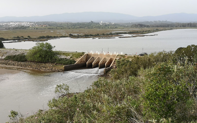 Dique dos Montes de Alvor