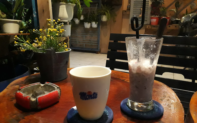 Thớt Coffee