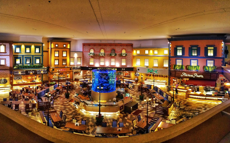 ワールドダイニング シーダパレス