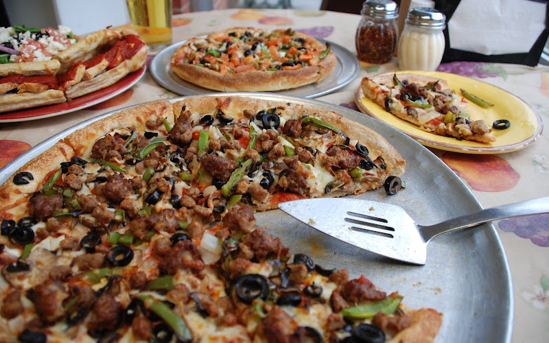 Mama D's Pizza & More