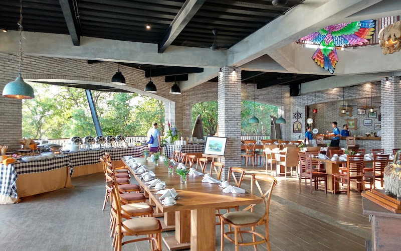 The Octagon Ocean Club