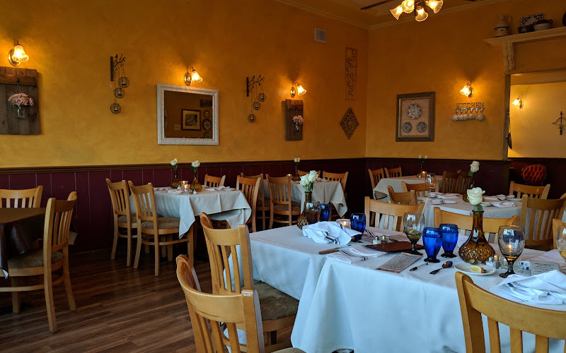 Lunada Garden Bistro - Cayucos, CA