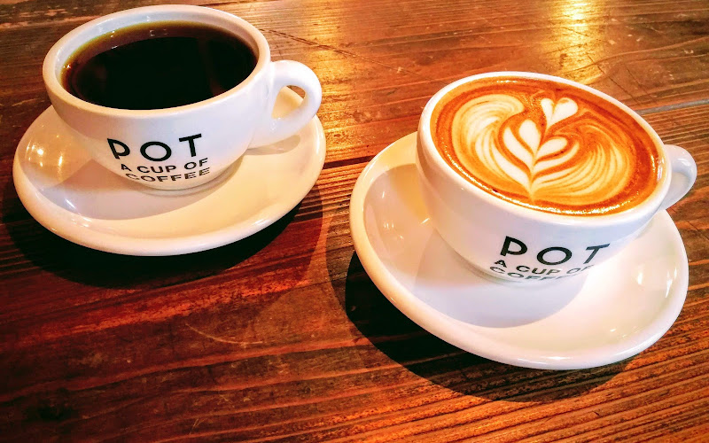 Araheam / Pot a cup of coffee