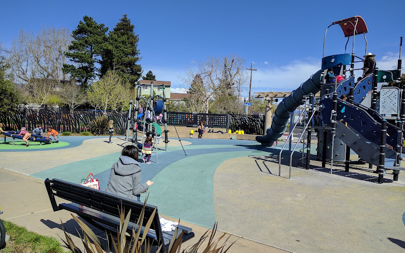 Doyle Hollis Park