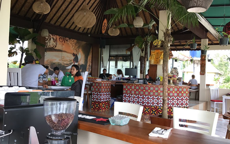 Restaurant Bebek Surfing