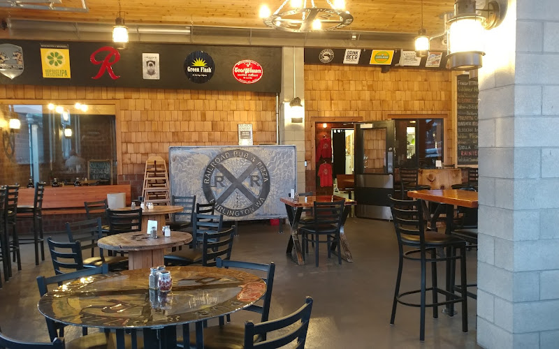 Railroad Pub & Pizza