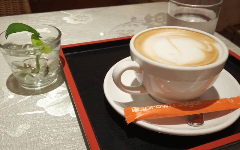 静思书轩 (巴生店) Jing-Si Books & Cafe (Klang)