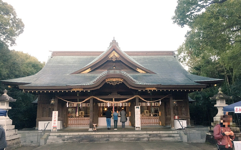 Hitotsuba Inari Shrine