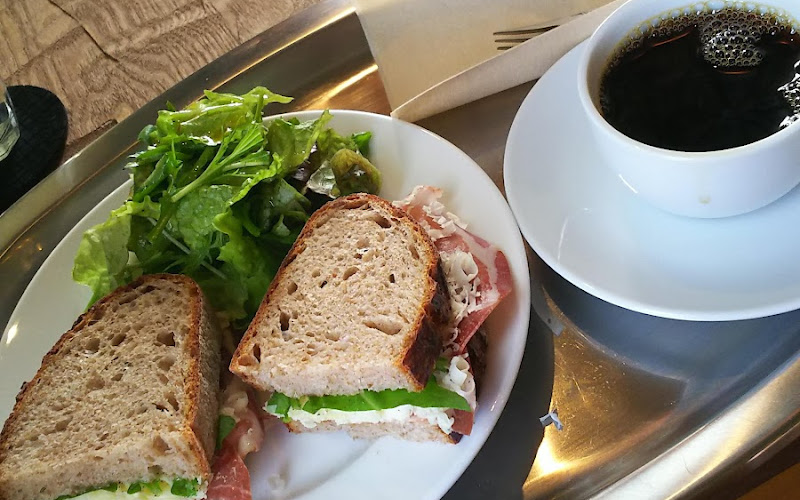 リナシメントカフェ