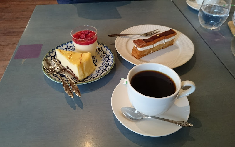 Okinawa Fusion Patisserie Mont Crea