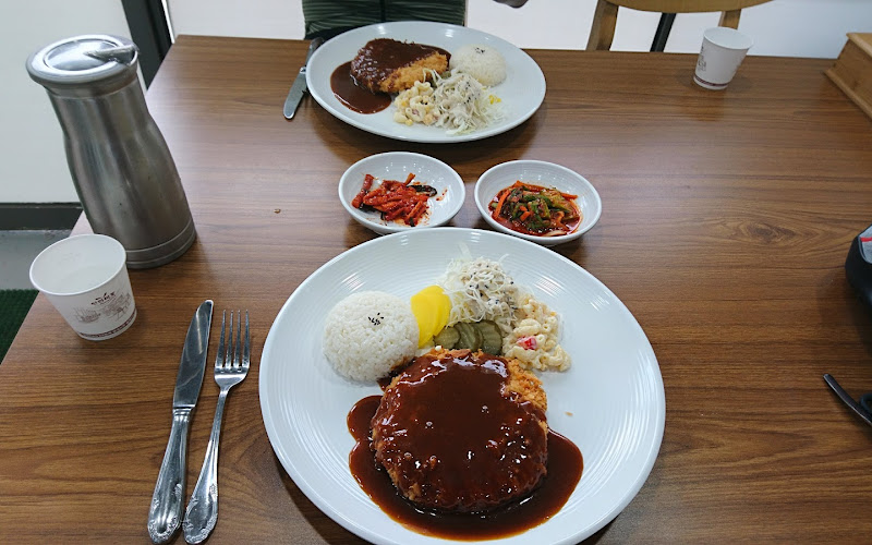 팔복수제돈까스