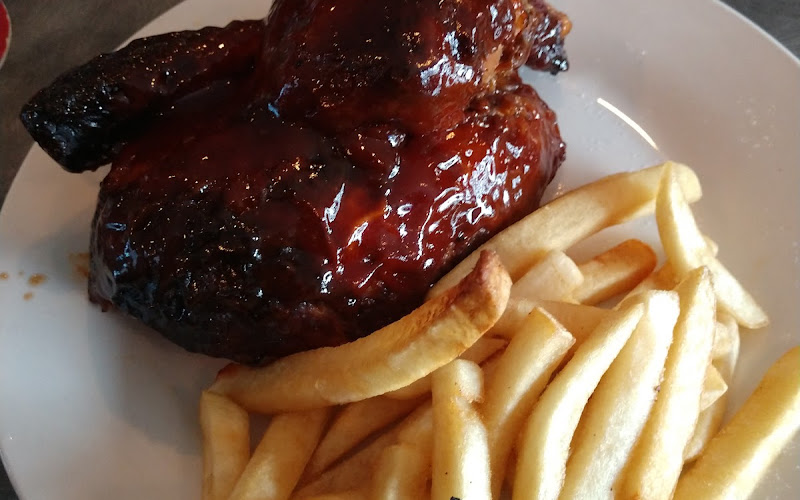 Ed's Bar & BBQ