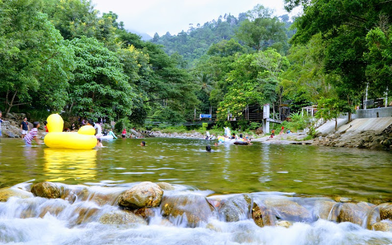 จุดลงเล่นน้ำ