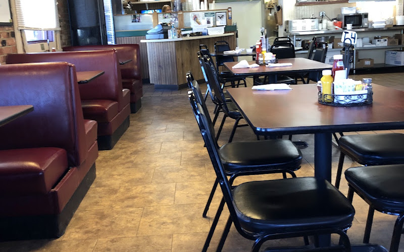 Sigourney Café