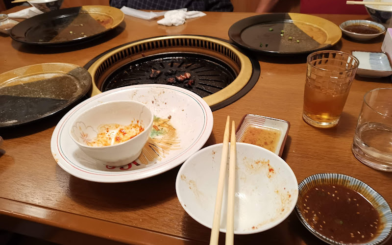 焼肉川八（かわはち）