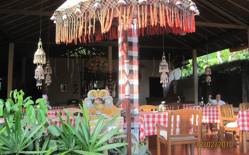 Warung Puspa Candidasa