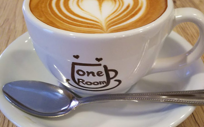 One Room Cafe & Coffee Roastery