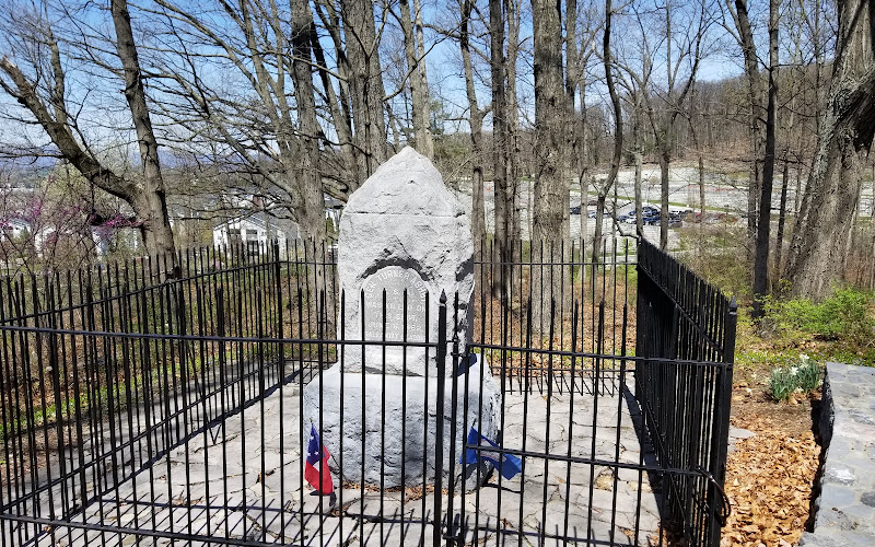 Turner Ashby Monument