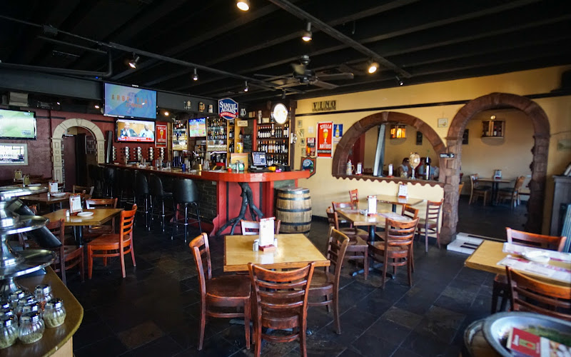 Tuttorosso Restaurant & Pizzeria