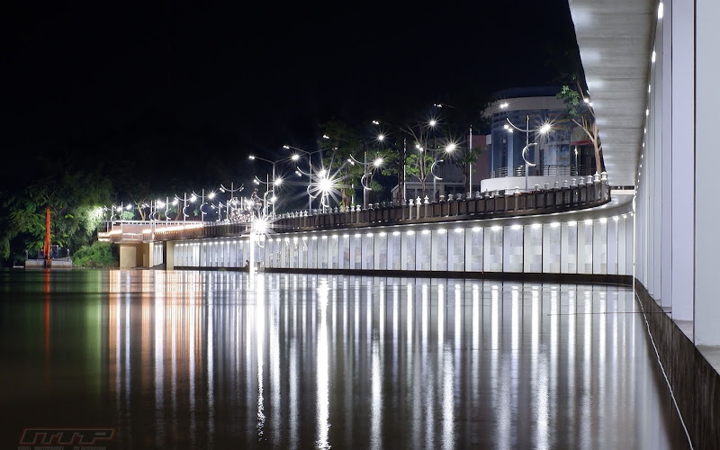 Mae Klong Riverside Park, Ban Pong