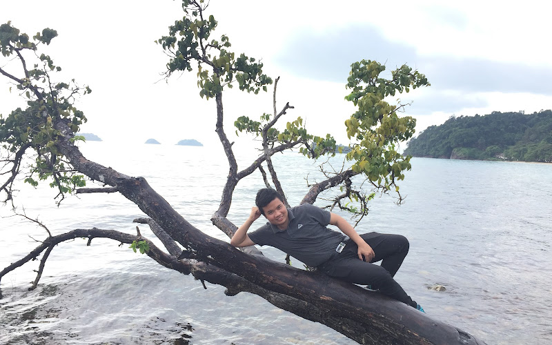 หาดชายแย้ม chaiyam Beach