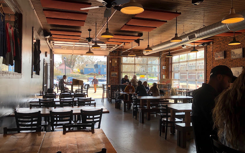 The Brewer's Lounge at Pigeon Hill