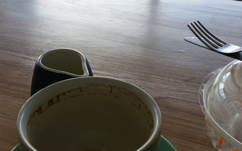 Peckish Cafe & Takeaway