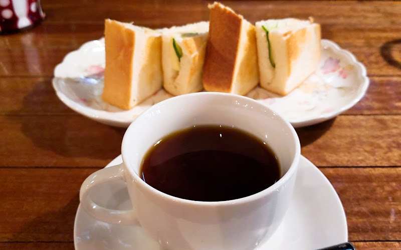 Cafe & Bar 茶蘭花