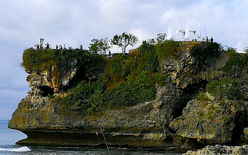 Tebing Pantai Balangan