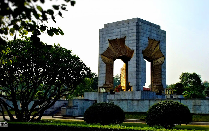 Bac Son Monument