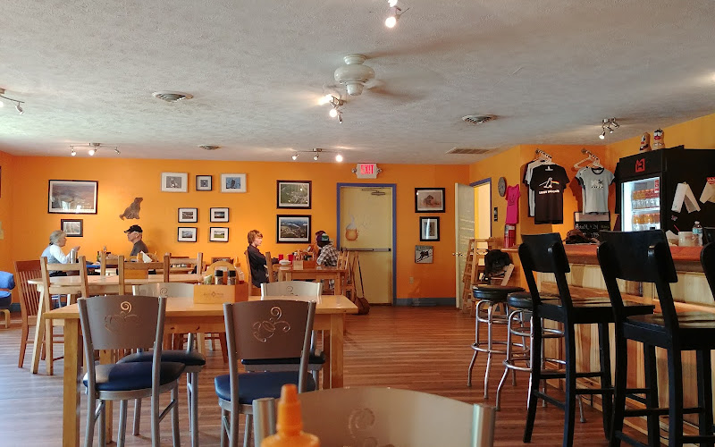 Lucky Dog Café