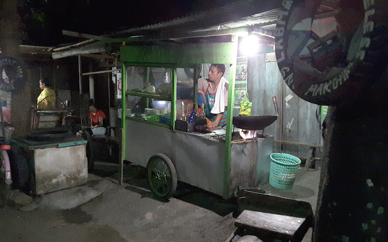 Nasi Goreng Cak Di depan Pusdiklat Migas Cepu