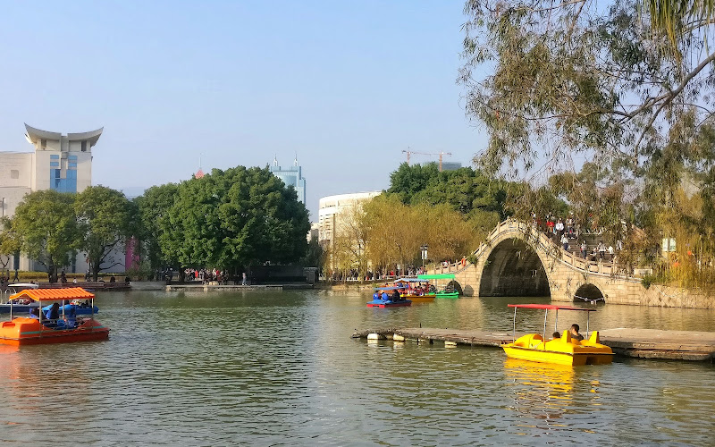 West Lake Park
