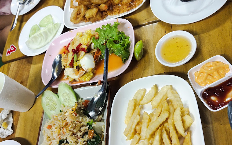 บ้านสวนแม่กอแก้วเขาสกสุราษฎร์ธานี
