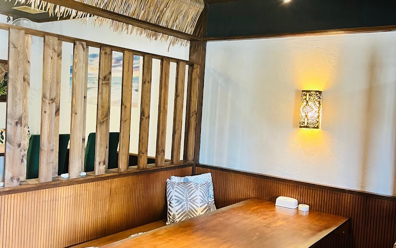 Hawaiian Dining sola