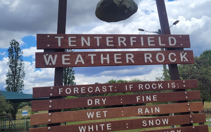 Tenterfield Weather Rock