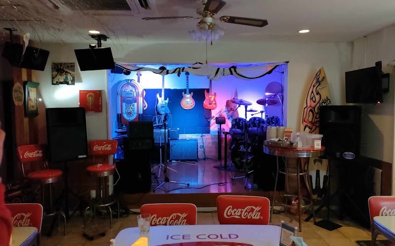Live Cafe Rosanna